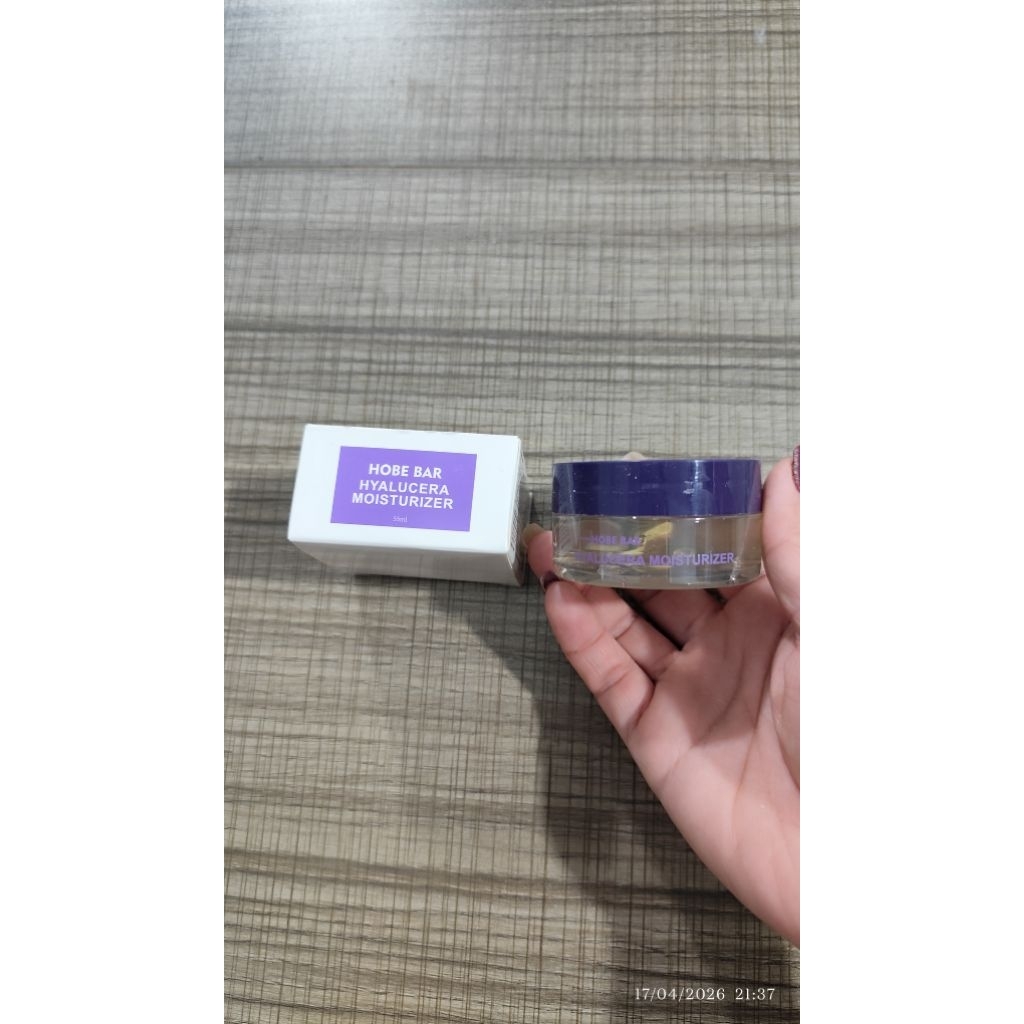 Kem Dưỡng Ẩm Hobe Bar - Pass đồ KOC