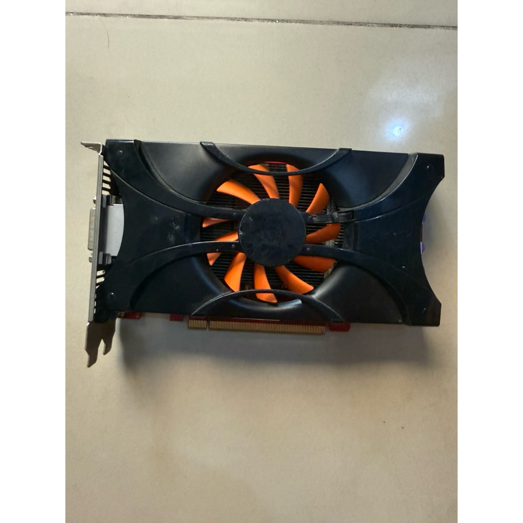 Xác vga GTX 560Ti quạt quay không lên hình