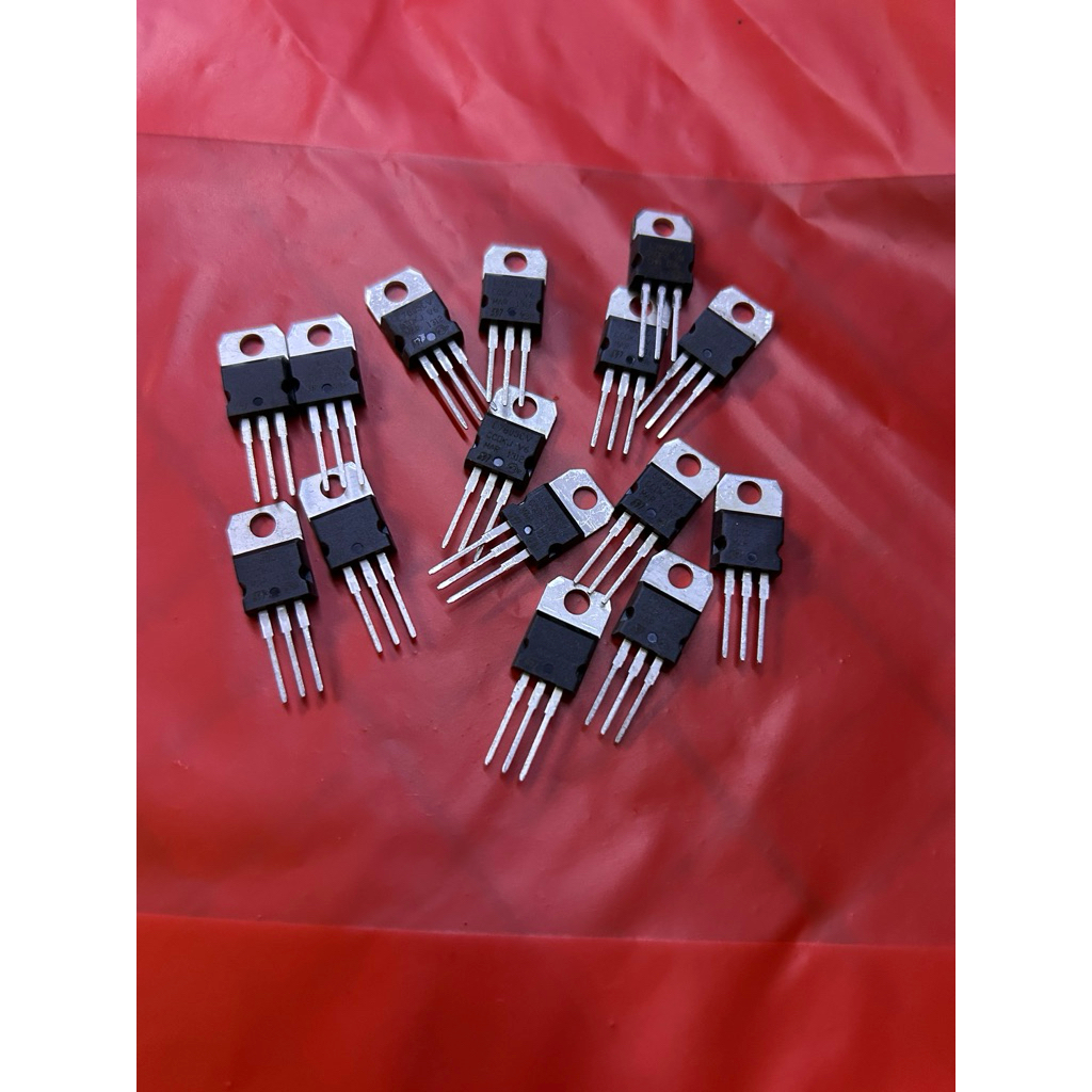 iC ổn áp LM 317 giá bán 10 chiếc