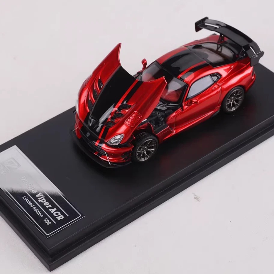 Mô hình xe Dodge Viper ACR mở được capo tỉ lệ 1:64 DCM OT64484