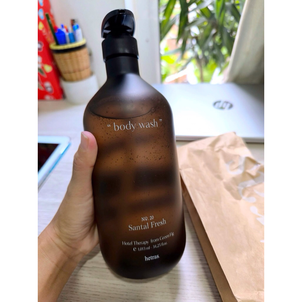 SỮA TẮM HETRAS HÀN QUỐC MÙI SỐ 20 HETRAS HOTEL THERAPY BODY WASH (SANTAL FRESH)