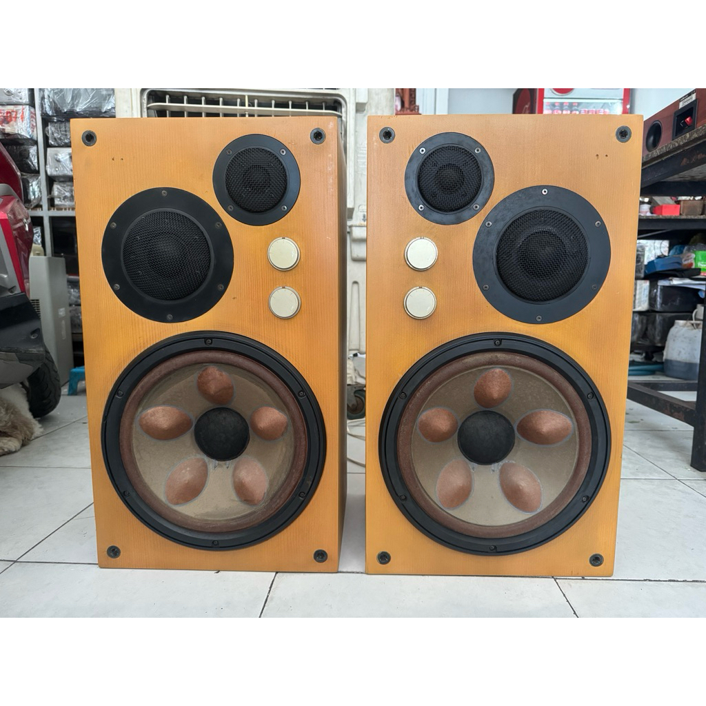 Cặp Loa Victor SX-7ll có thiết kế 3 đường tiếng bass 30cm Mid dome và Treble dome loa zin mới đẹp âm