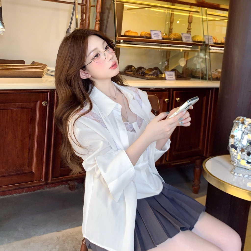 Áo sơ mi suông rộng mix ren Mayberoom Cloudy Top Set 2 món sơ mi và áo 2 dây | BigBuy360 - bigbuy360.vn