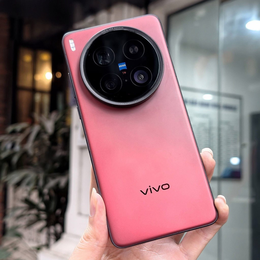 Vivo X200Ultra chip Snap 8 Elite, hàng Fullbox, bảo hành 1 đổi 1 - Wingmobile | BigBuy360 - bigbuy360.vn