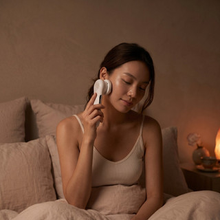 Pebble™ Fleur 2 RF + Hot & Cold, Chống Lão Hoá, Đẩy Tinh Chất + Chăm Sóc Da