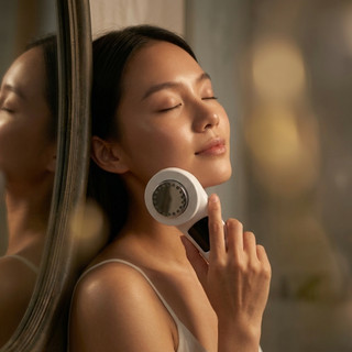 Pebble™ Fleur 2 RF + Hot & Cold, Chống Lão Hoá, Đẩy Tinh Chất + Chăm Sóc Da