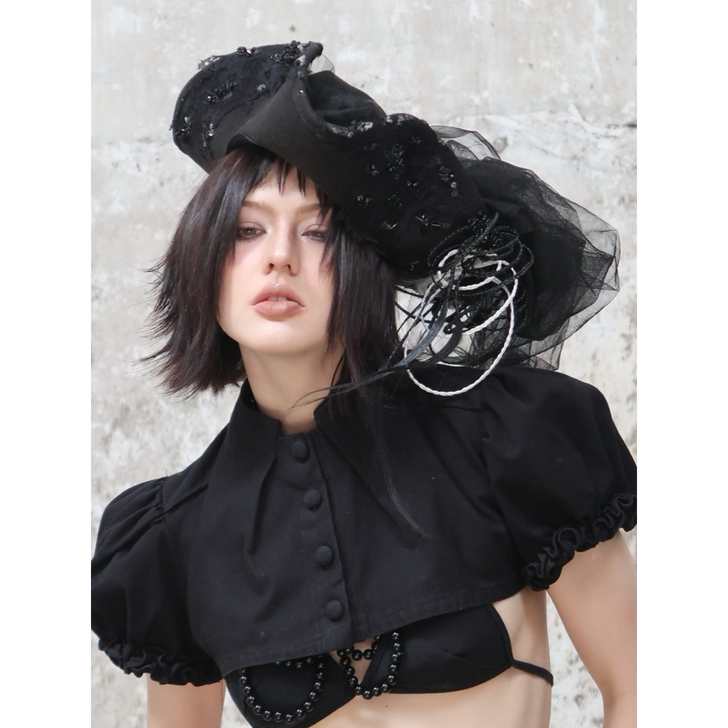 Áo khoác cape nữ REGODS CAPE TOP – croptop bolero tay phồng