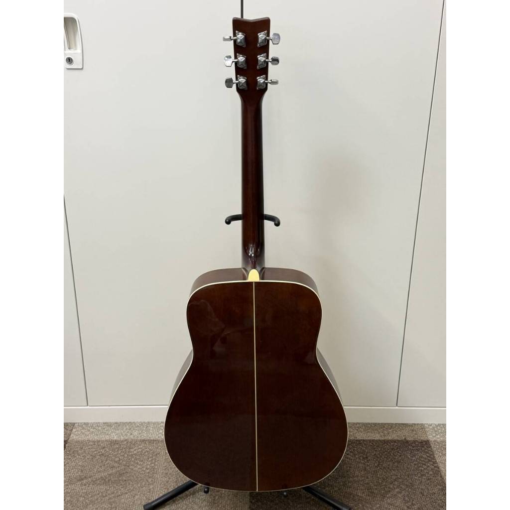 Đàn guitar acoustic YAMAHA FG-720 kèm hộp đựng (95%) - Đồ trang trí
