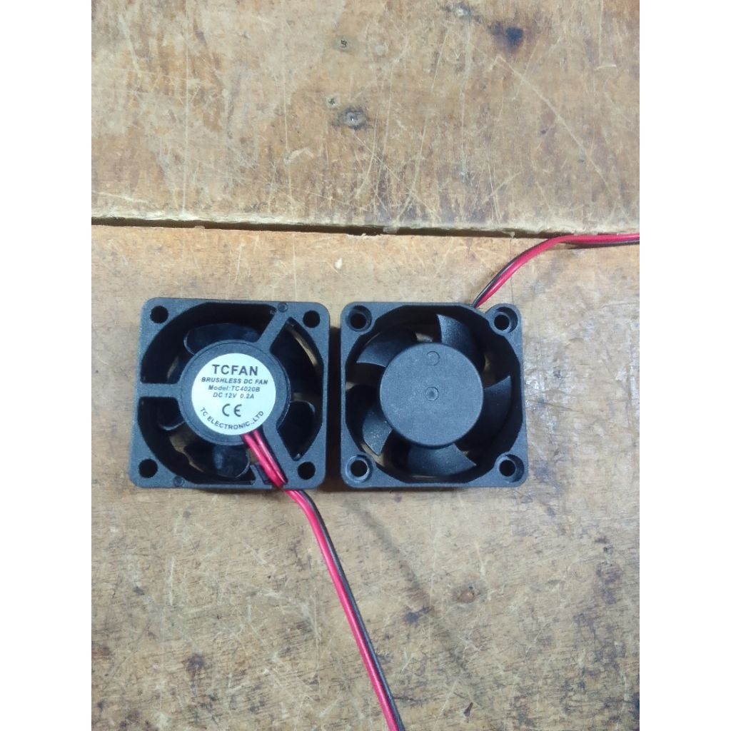 Quạt tản nhiệt 4x4x2 12V 40mm fan mini 4020 gió mạnh brushless 2 dây tản nhiệt DIY