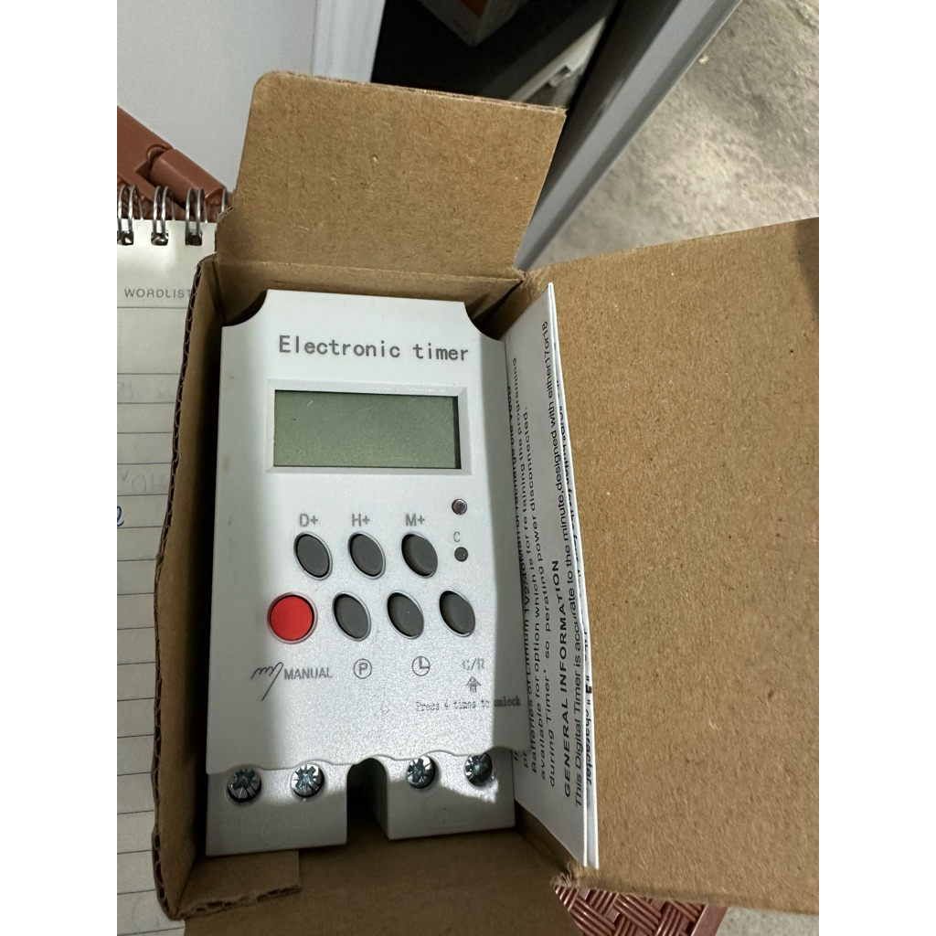 công tắc hẹn giờ KG316
