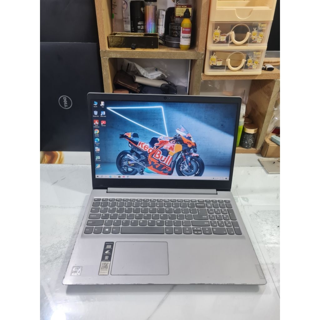 Lenovo idepad 81W8
