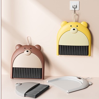 Bộ Chổi + Ky Hốt Rác Mini Hình Gấu Cute – Dọn Bàn, Bếp, Laptop, Xe Hơi Siêu Tiện
