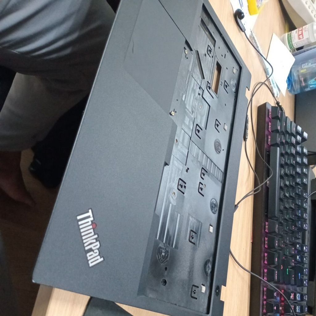 Vỏ laptop Lenovo ThinkPad L590 (mặt C)