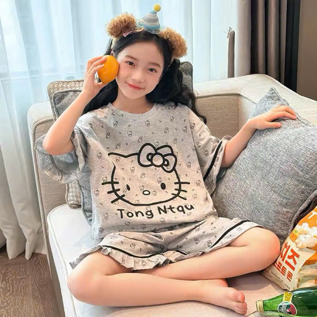 [hàng đẹp] Bộ cotton đẹp tràn nền form rộng rãi cho bé gái từ 18kg đến 50kg in hình hello kitty