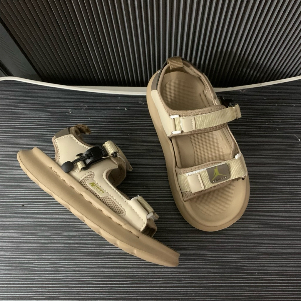 Giày sandal Jodan L594KC