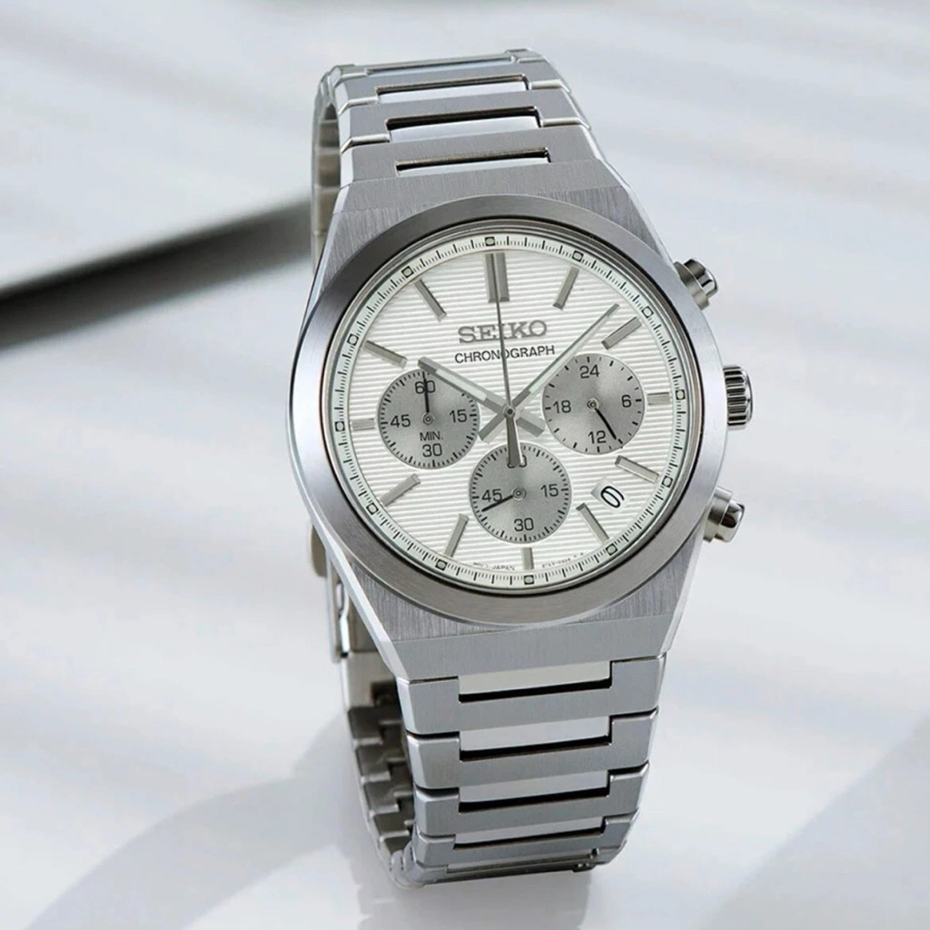 Đồng Hồ Seiko Nam Sport SSB451P1 Quartz Size 40 White Sapphire Chronograph