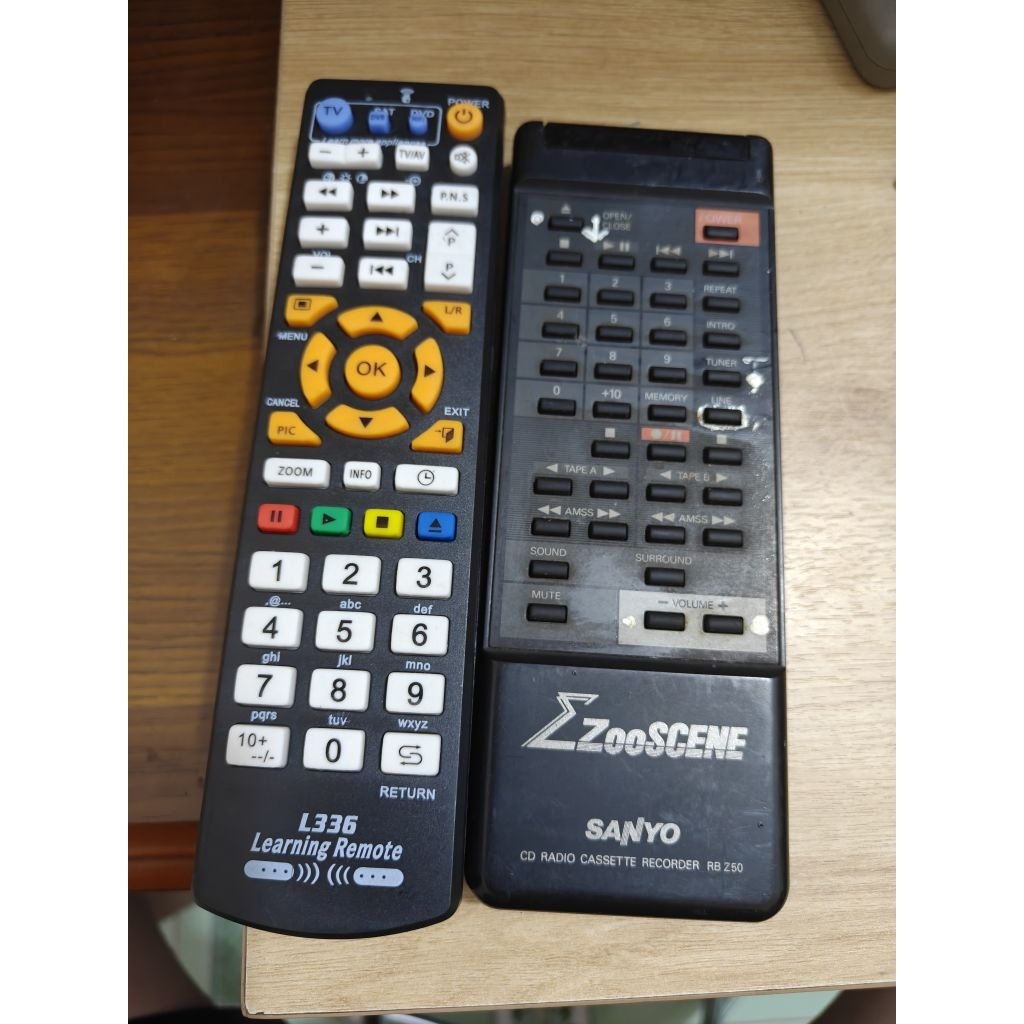 Khiển lệnh học từ remote RB Z50 các dòng đài Sanyo : đài nghe nhạc đĩa CD, radio và băng cassette)