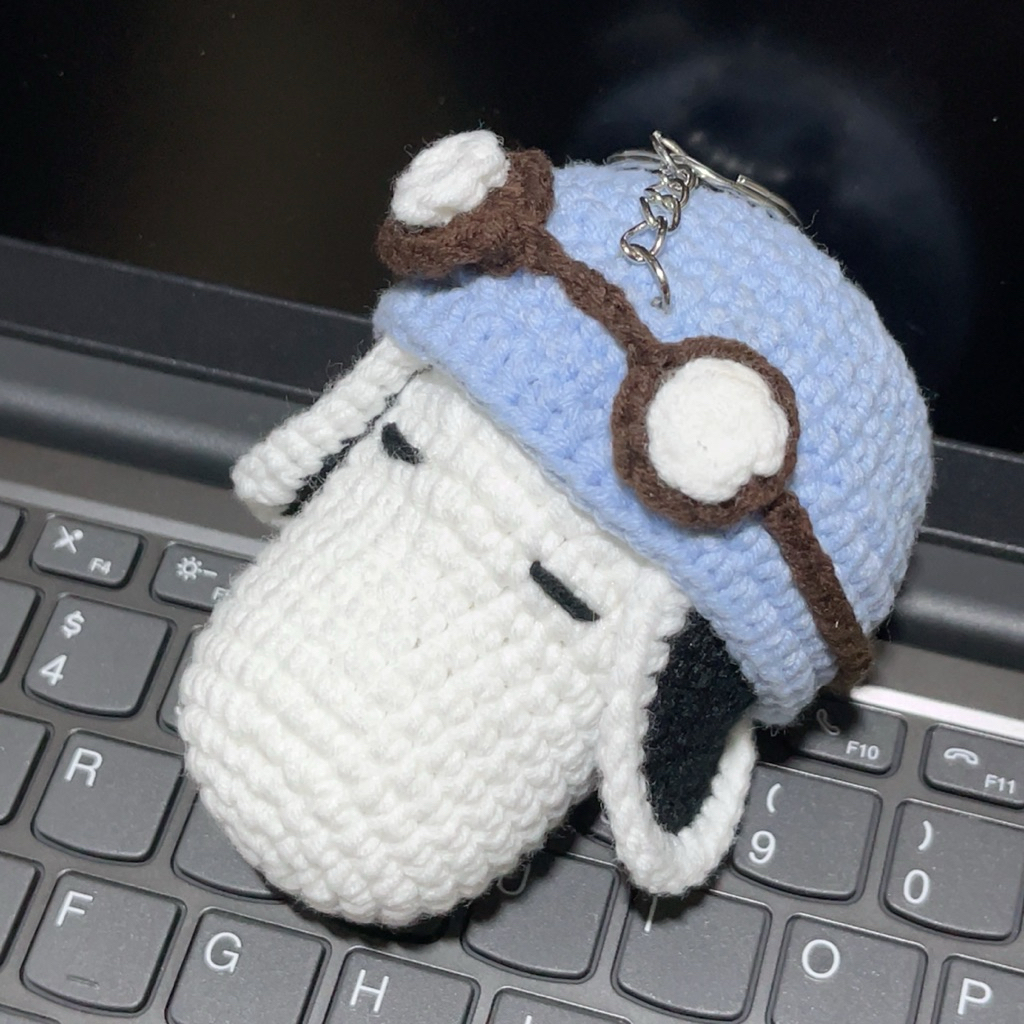 Móc khoá len Snoopy