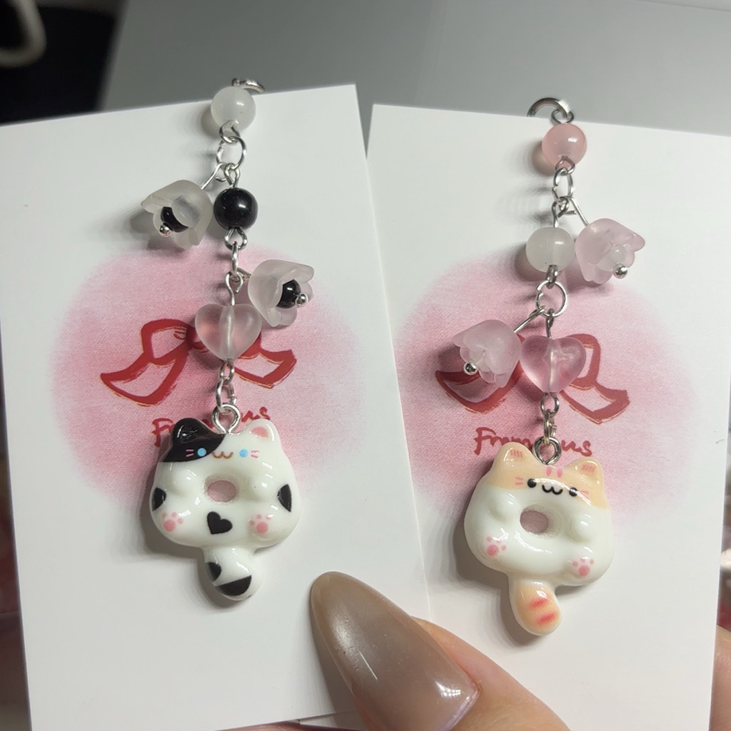 Dây treo điện thoại mèo donut xinh xắn, móc khoá handmade Donut Cat Charm