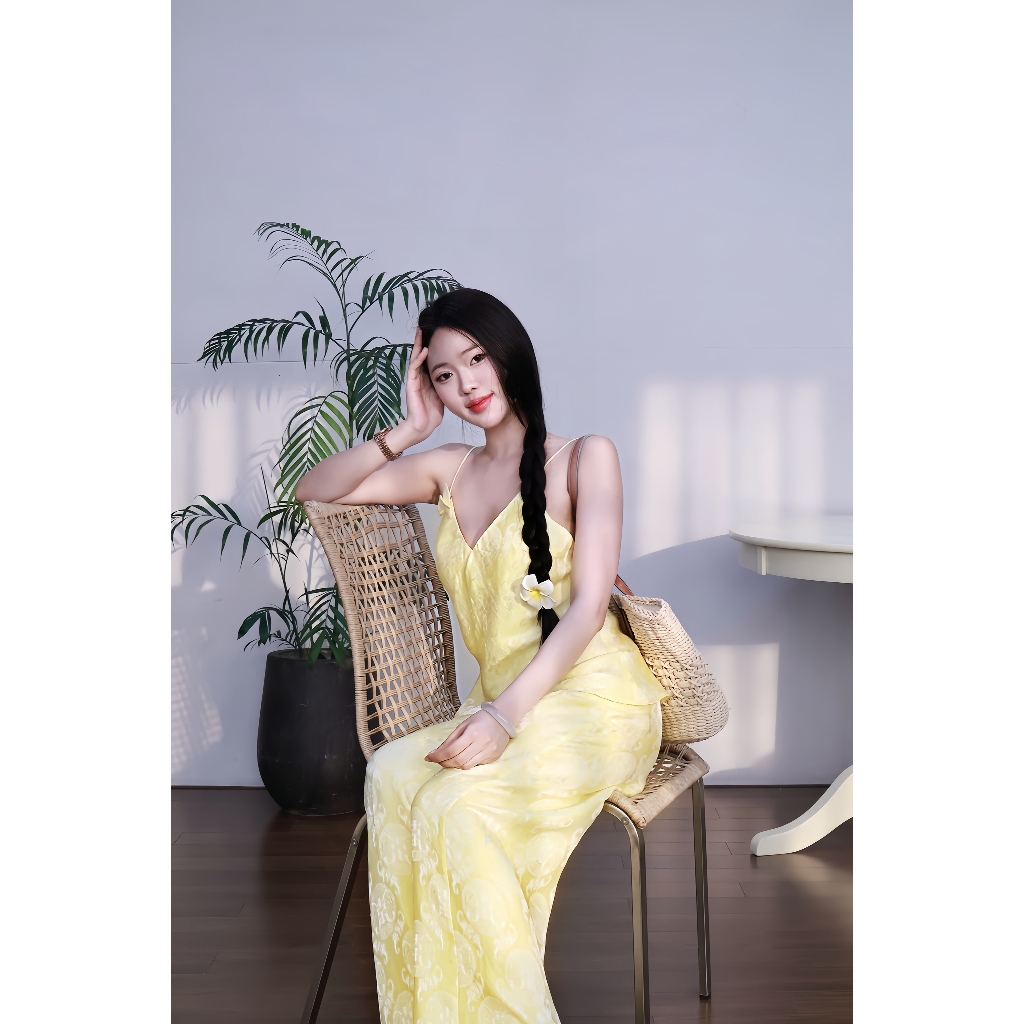 LYC FASHION - Hải Tước Set 2 Dây Cổ V Kèm Quần Ống Rộng | BigBuy360 - bigbuy360.vn