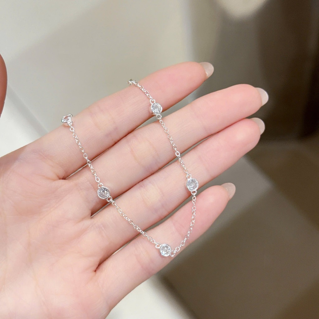 Lắc tay nữ ổ đá bạc ta xinh nhẹ nhàng