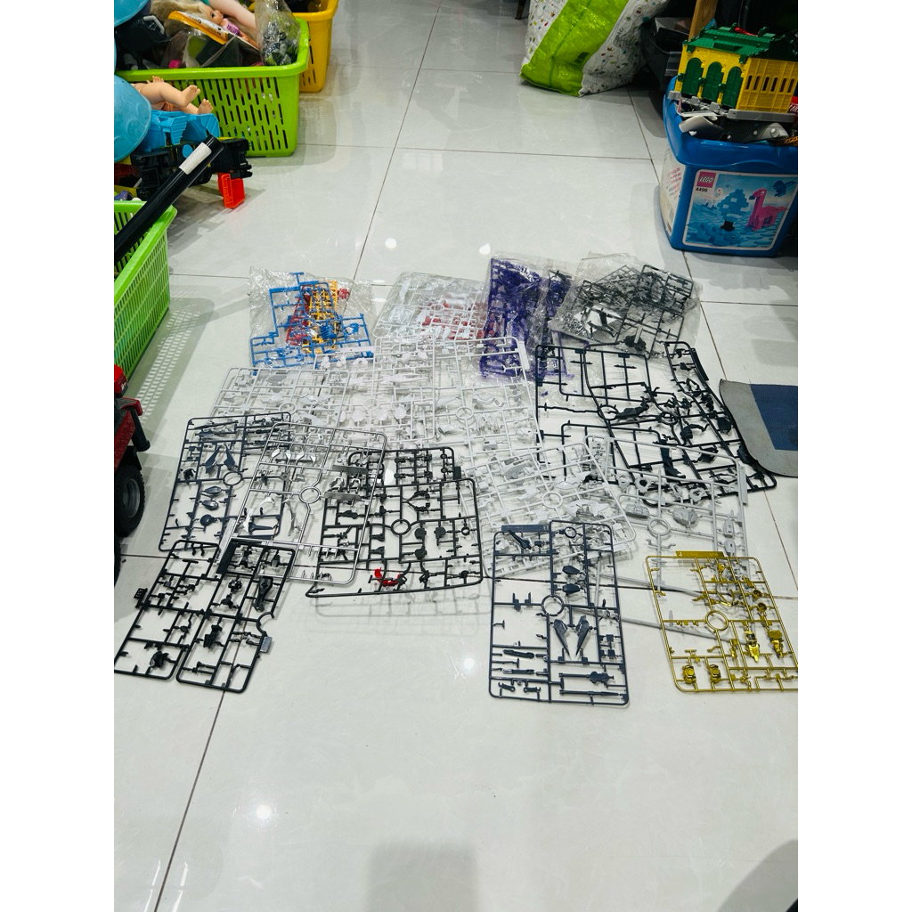 Mô hình lắp ráp Runner Part RG 1/144 Build Strike Gundam ( Bán nguyên set như hình chụp)