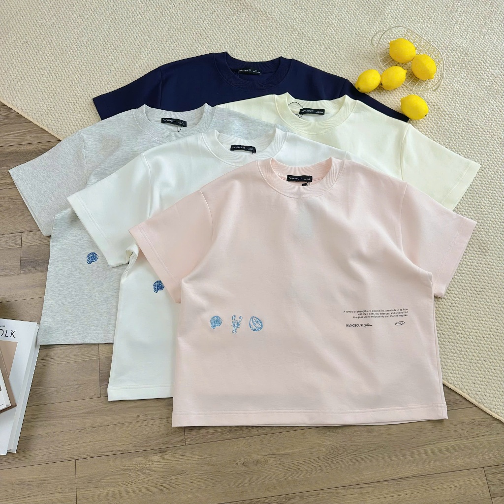 [SUMMER] A29685 - Áo thun boxy chất thun mịn in& thêu hoạ tiết
