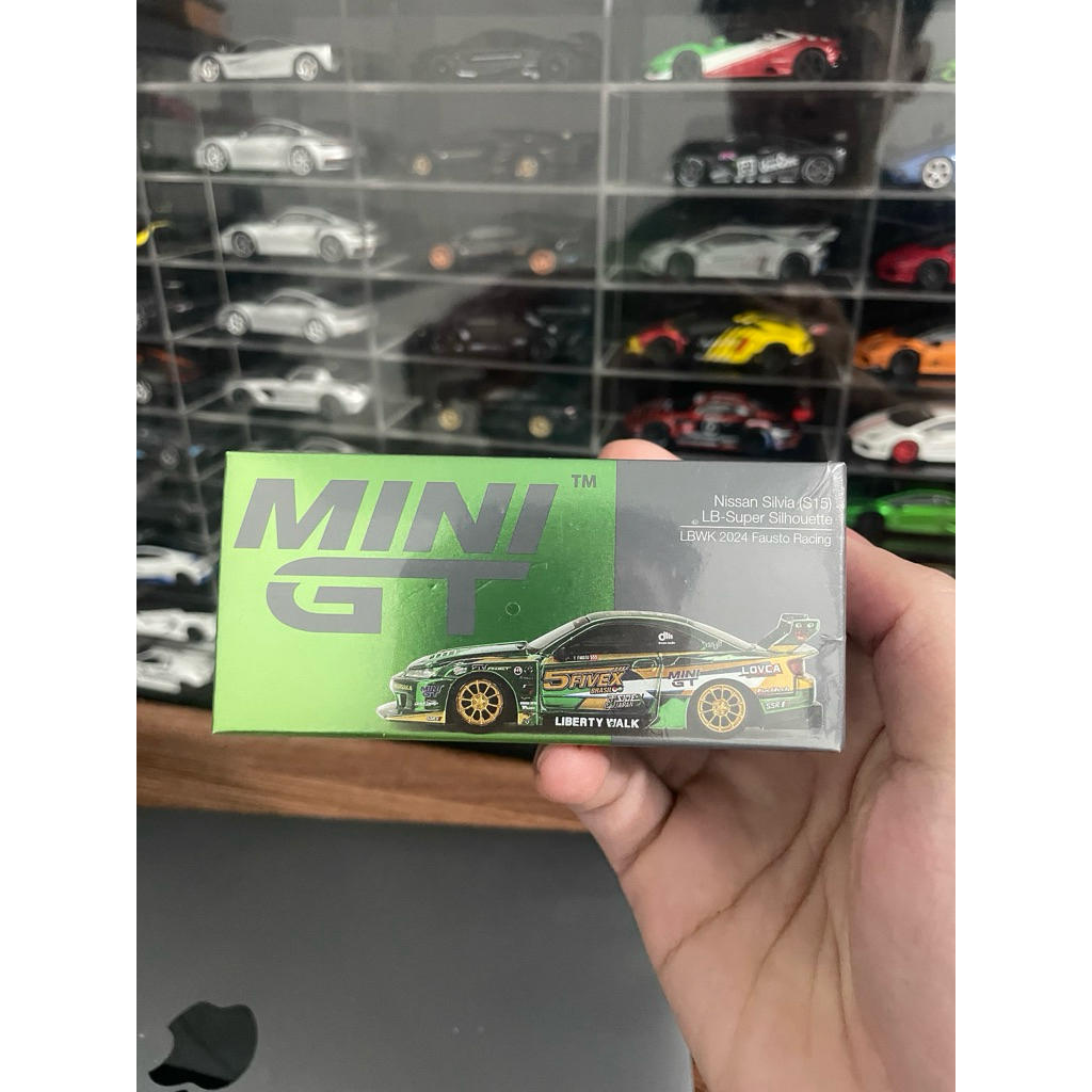 Xe mô hình Mini GT Nissan S15 Silvia