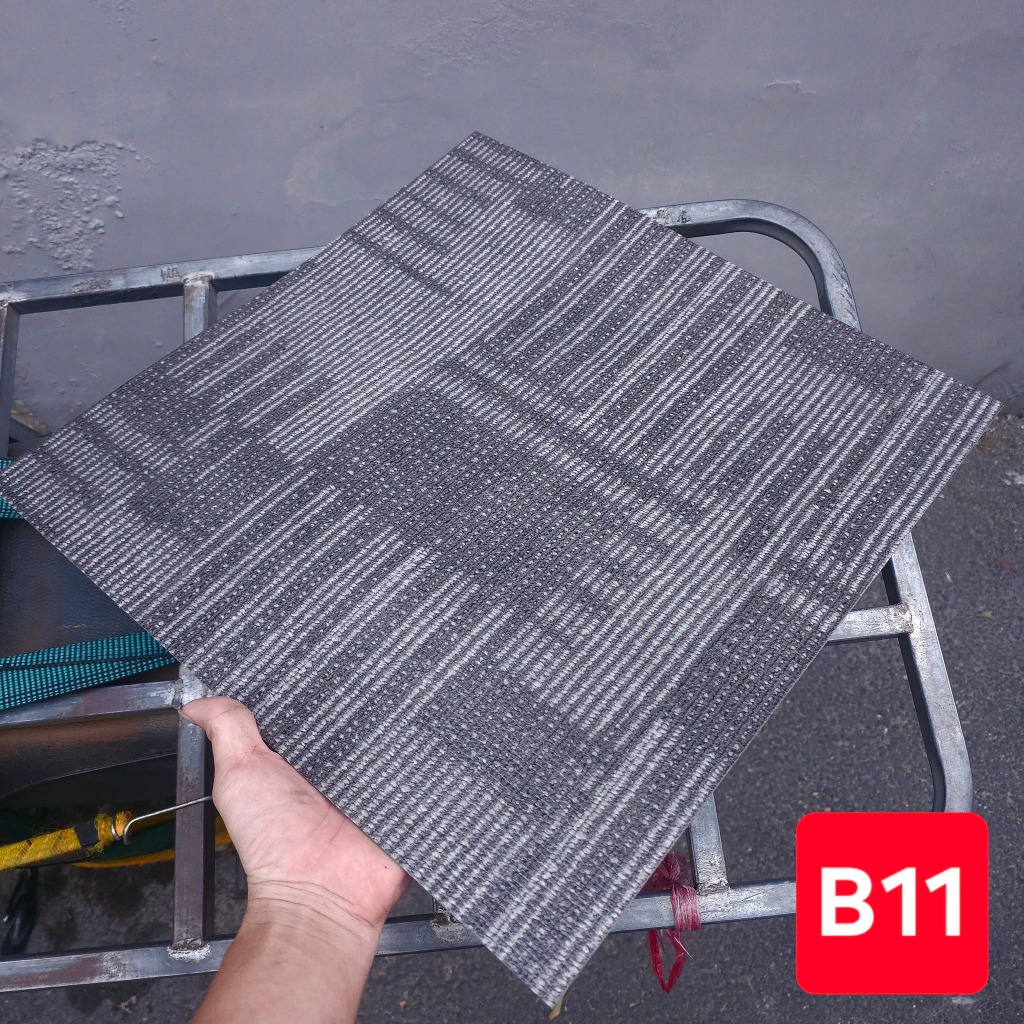 ( TPHCM) Combo 5 m vuông sàn nhựa vân thảm B11 - sàn nhựa giả thảm B11 keo sẵn 45 X 45 VUÔNG