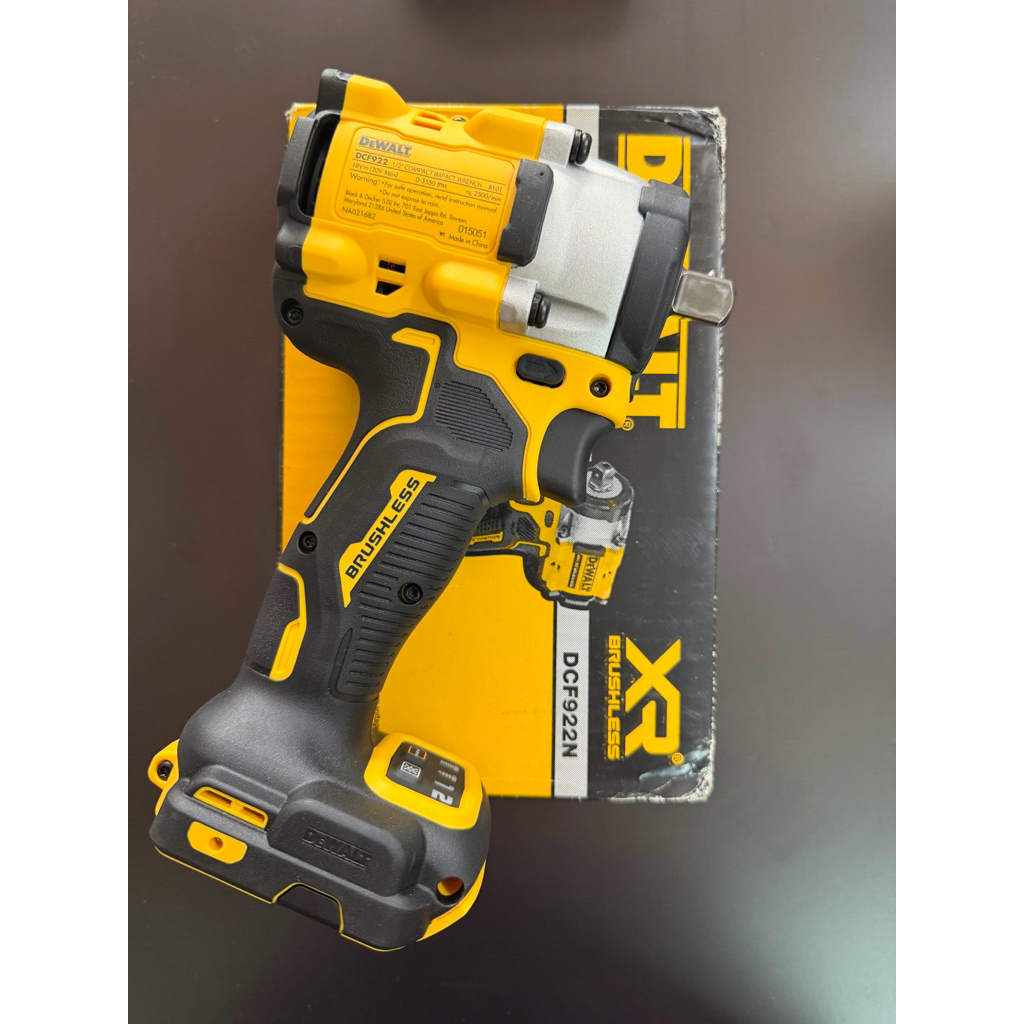 Bu long DCF922 Dewalt mới bảo hành chính hãng