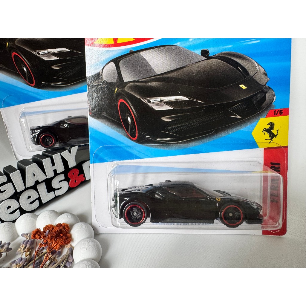 Hot Wheels 2025 FERRARI F40, FERRARI SF90 STRADALE, FERRARI 365 GTB4 (Red - White)