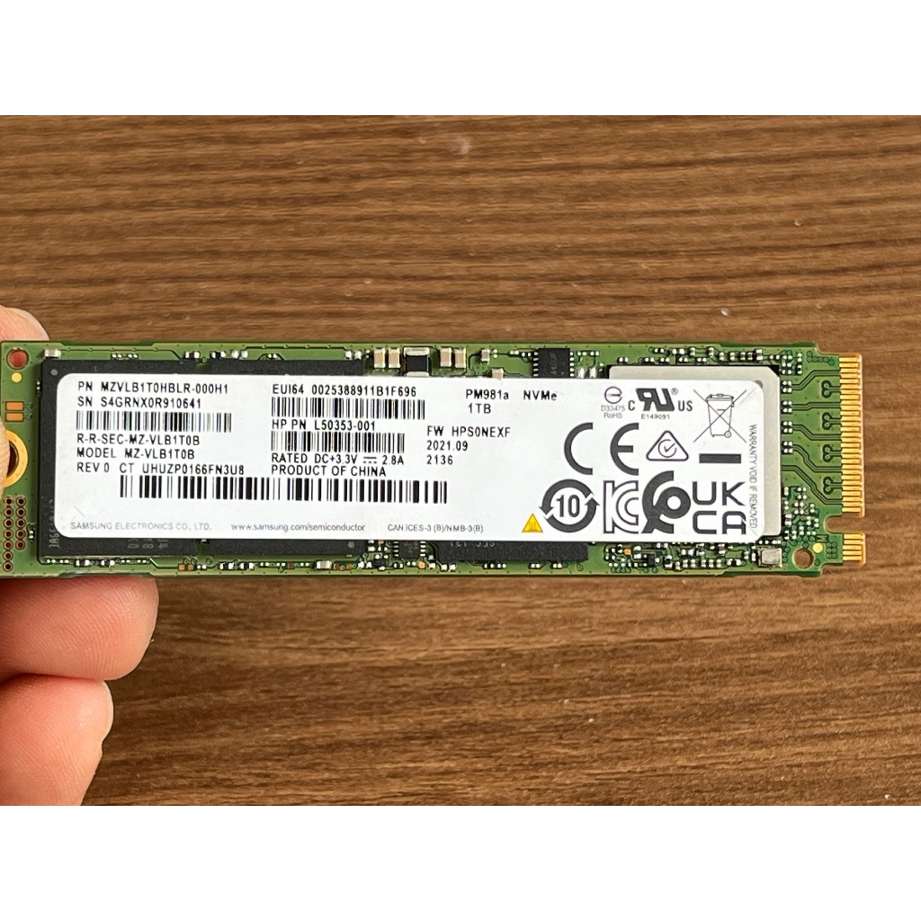 Bán SSD Samsung PM981a  NVMe 1TB Gen 3 * 4 , có Dram, Sức khỏe 99% , hàng cũ zin theo máy chính hãng