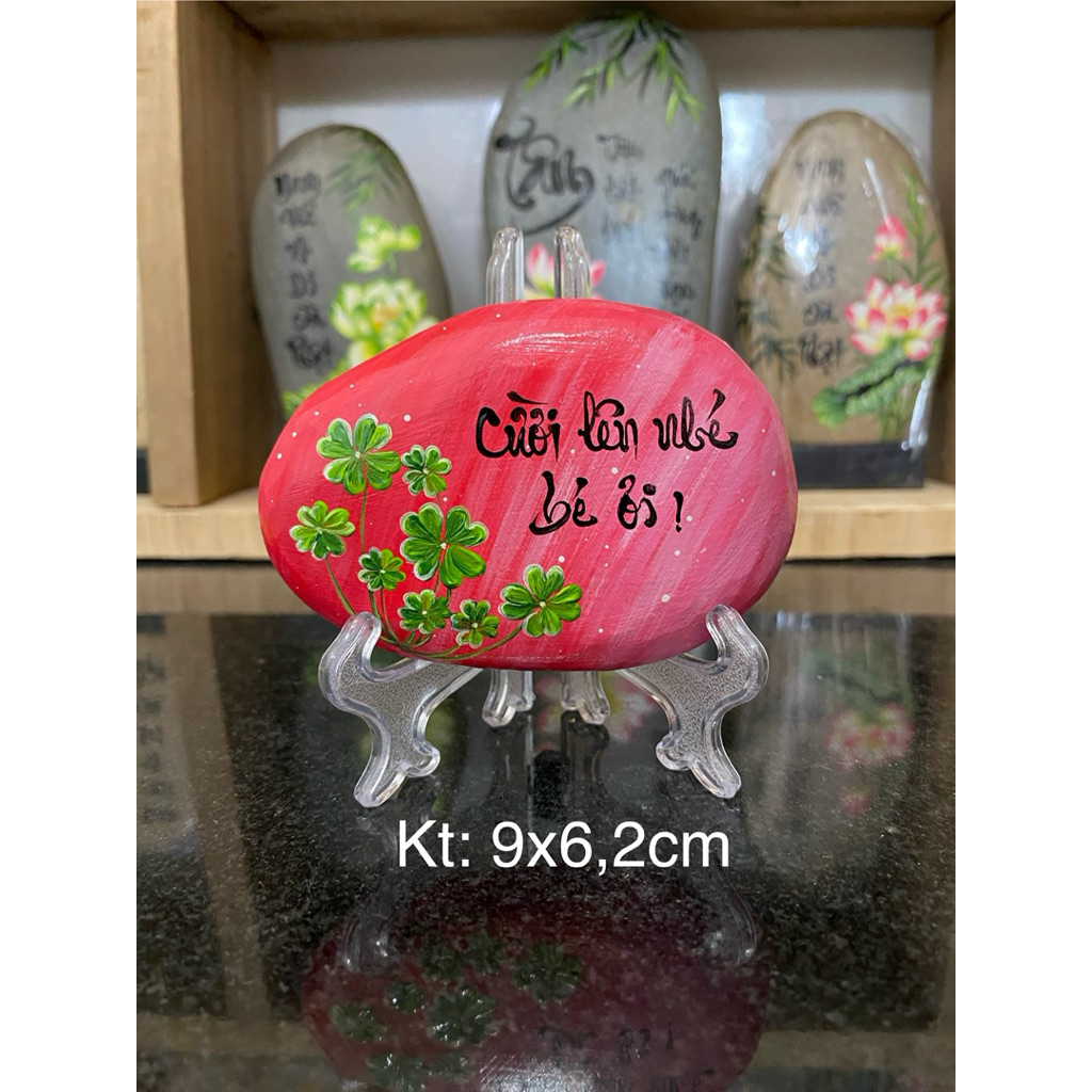 Tranh đá cuội Cười lên nhé bé ơi tặng kèm đế trưng bày
