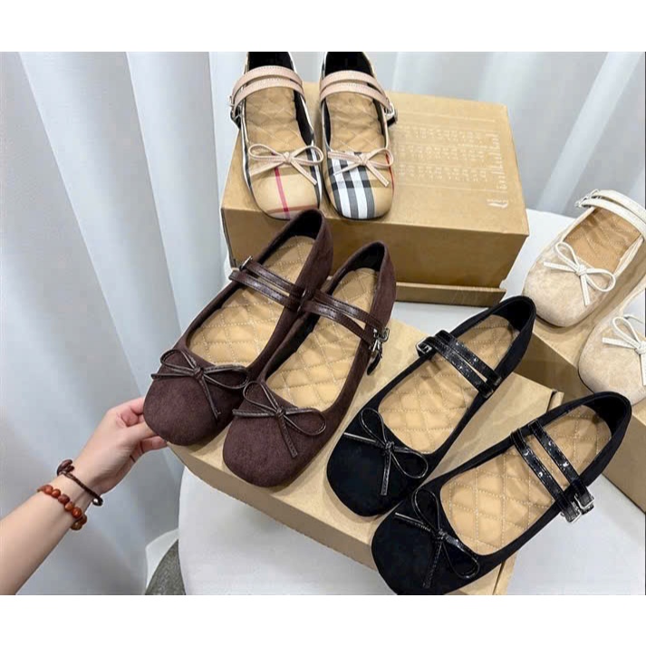 Giày búp bê chấm bi kiểu dáng balletcore hottrend màu đen chấm bi - C96