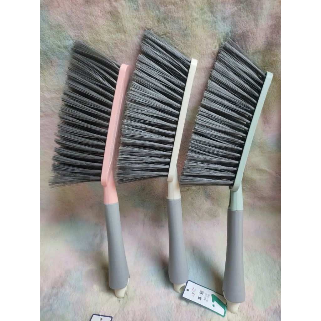 [ 1 cây ] Cọ phủi tóc Nhựa dài 36cm JIAYI1527 màu ngẫu nhiên