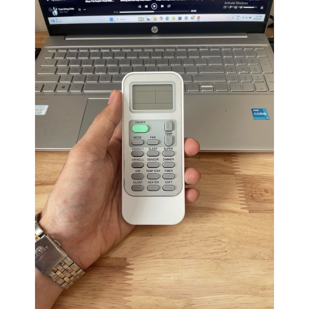 Remote điều khiển điều hoà máy lạnh Hisense đa năng( Dùng chung tất cả điều hoà Hisense)