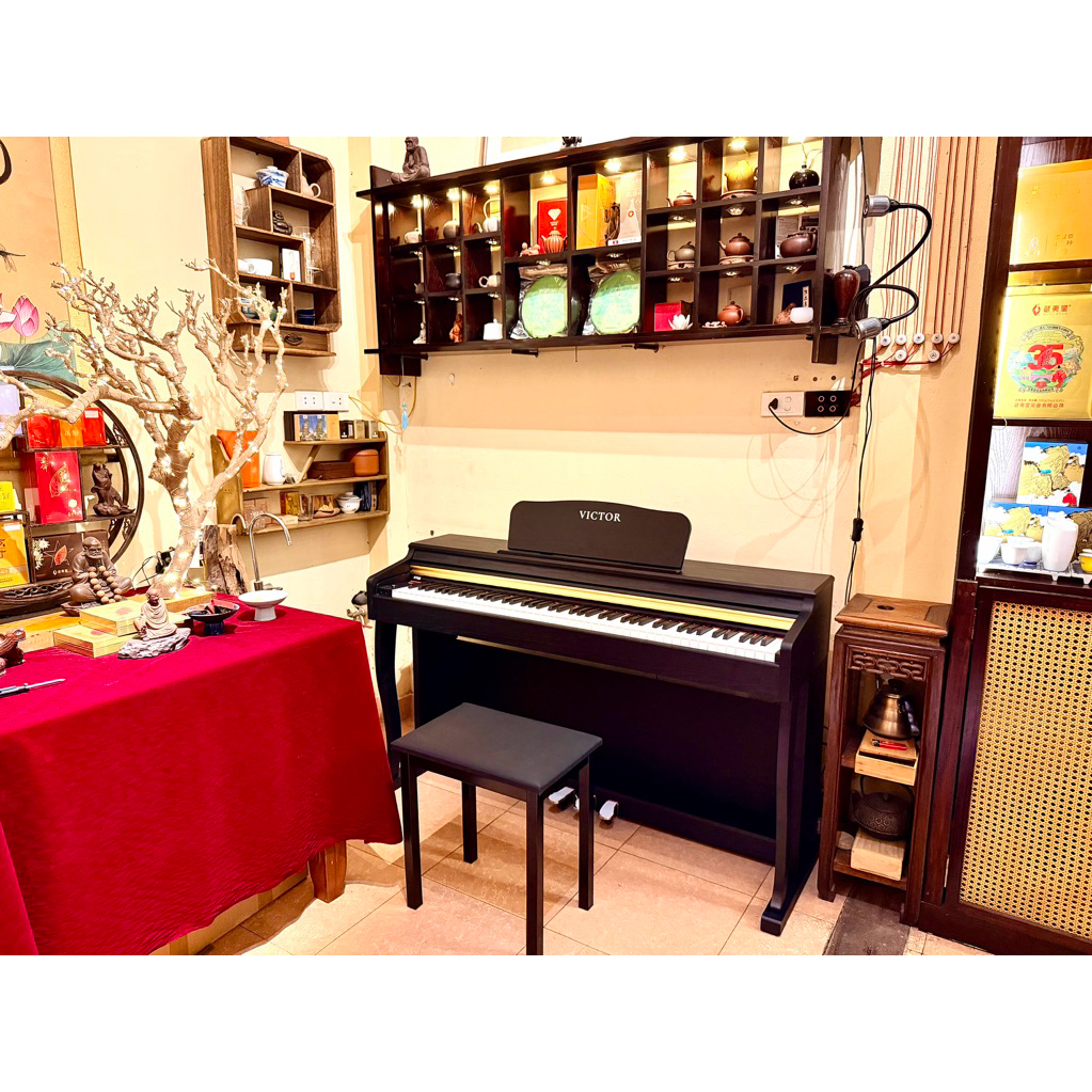 Piano Victor VT-06 chân gỗ cao cấp - Âm hay vượt trội - Phím búa nặng giả cơ - Bán Chạy Tầm 11tr - N
