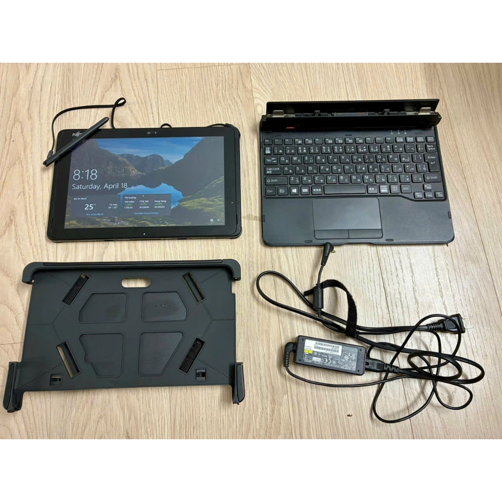 Laptop 2 in 1 Fujitsu Arrow Q507 - Made in Japan - Full Phụ Kiện Zin - Pin Mới Sạc 10 Lần - GPS