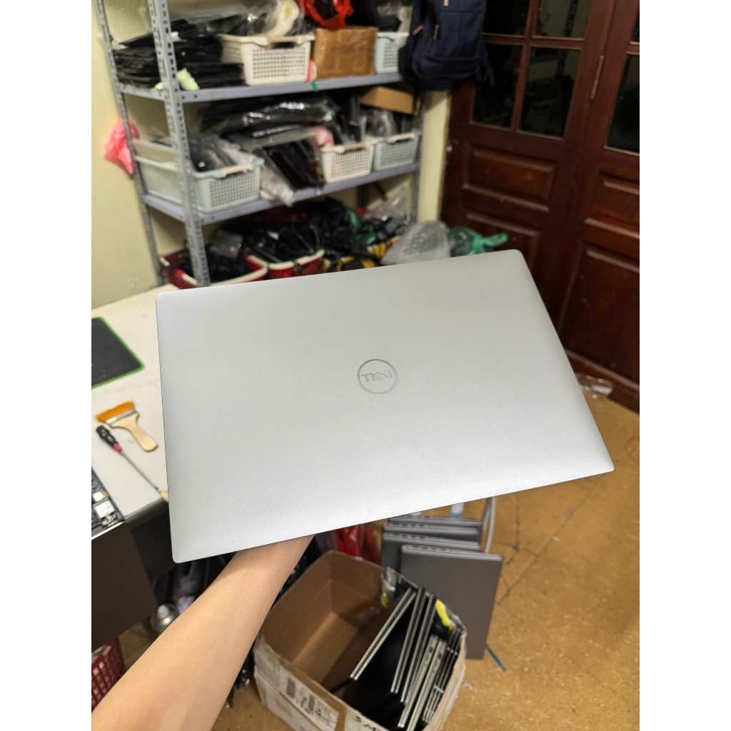 Laptop đồ họa cao cấp Dell Precision 5540 Core i7-9850H / RAM 16GB / SSD 512GB / VGA Nvidia T1000 4G