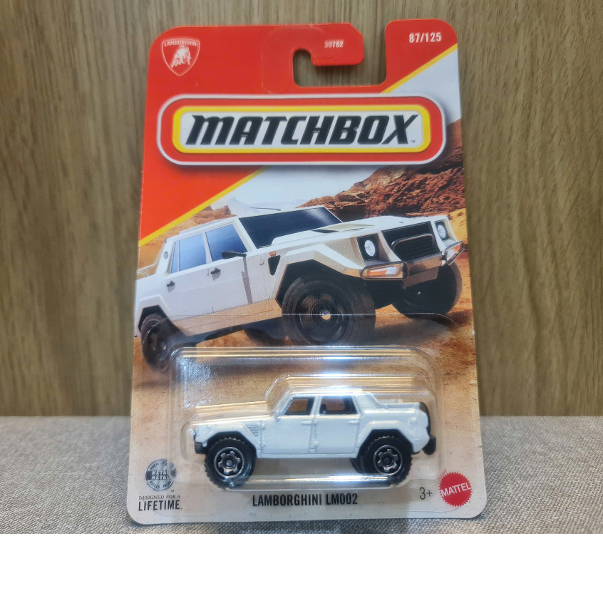 Xe mô hình Matchbox Lamborghini LM002 Tỷ lệ 1:64 - Chính Hãng New 100%