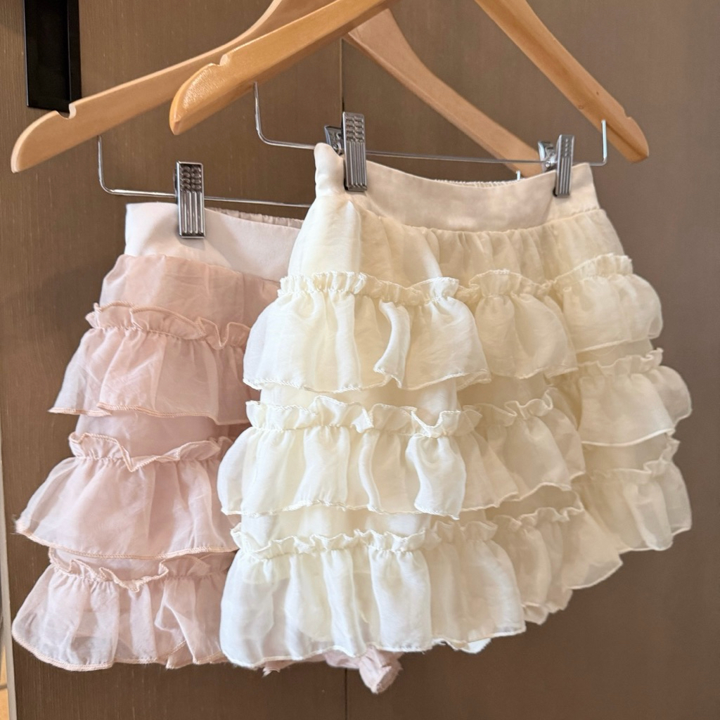 MOULIÉ | 𝐒𝐰𝐞𝐞𝐭𝐢𝐞 𝐌𝐢𝐧𝐢 𝐒𝐤𝐢𝐫𝐭 Chân váy tơ dáng ngắn có quần bảo hộ