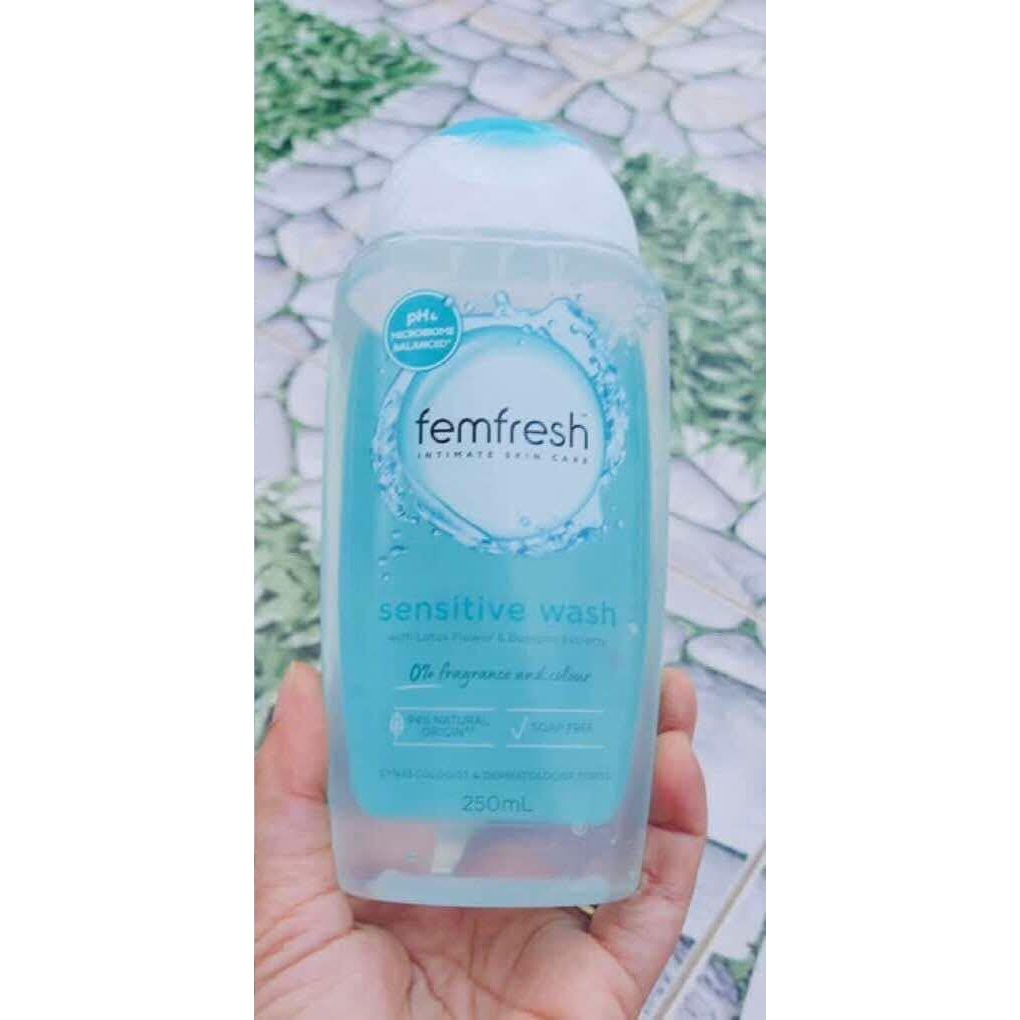 Dung Dịch Vệ Sinh Phụ Nữ Cho Da Nhạy Cảm Femfresh Úc – Femfresh Sensitive Wash 250ml