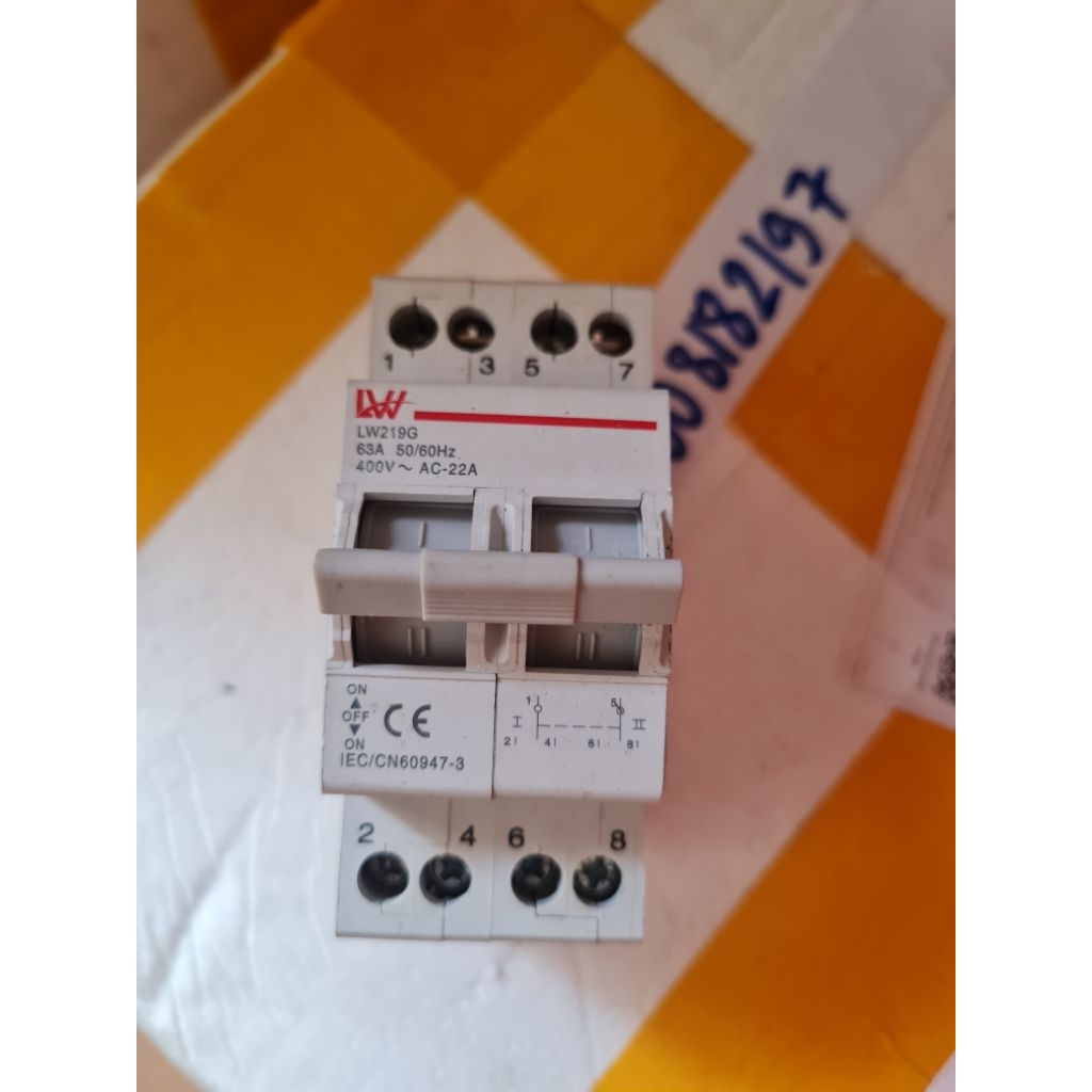 Aptomat đảo chiều LW 2p 22A LW219G