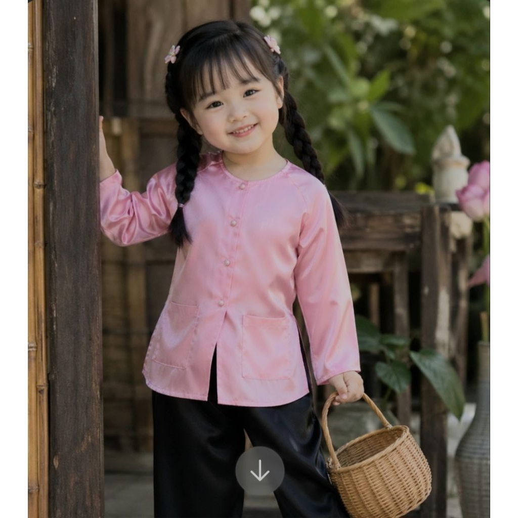 Bà ba hồng quần đen cho bé