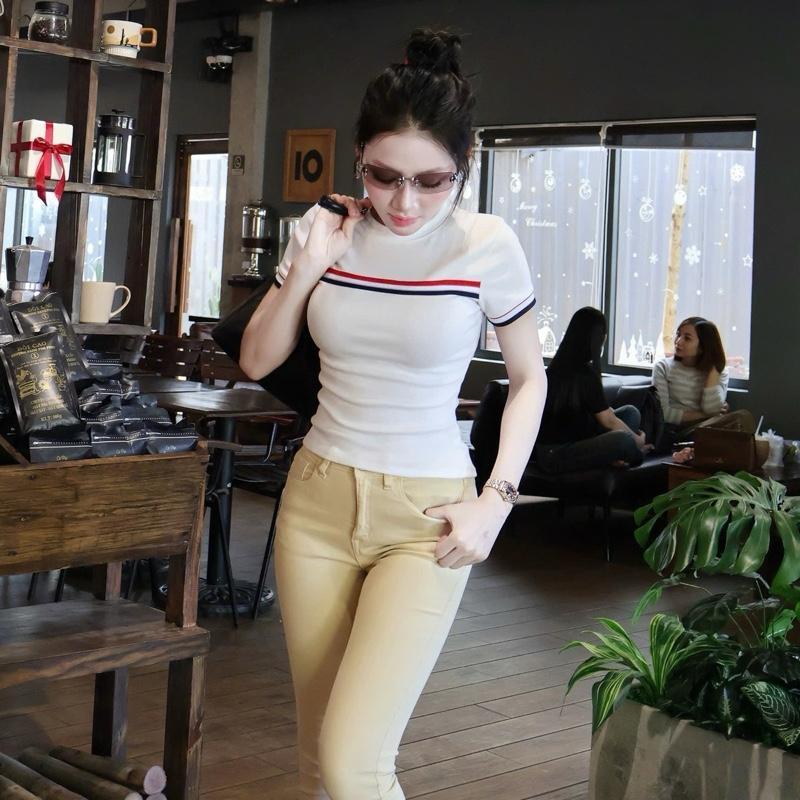 [BOZIP CHUẨN] Áo Thun Ôm body Có Phối Viền Sọc , Tạo Điểm  Nhấn Phong Cách Trẻ Trung . | BigBuy360 - bigbuy360.vn