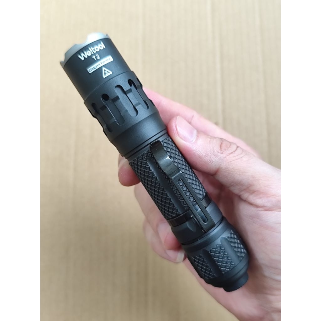 ĐÈN PIN WELTOOL T2