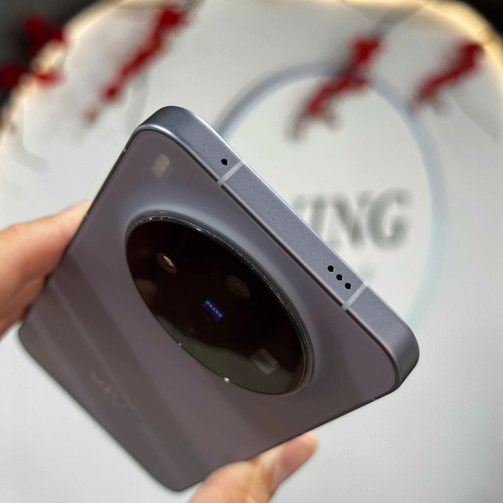 VIVO X300 ram 12/256G, chip Dimensity 9500, hàng Fullbox, bảo hành 1 đổi 1 - Wingmobile | BigBuy360 - bigbuy360.vn