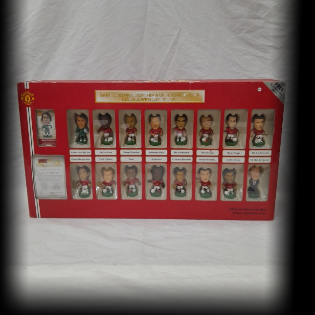 Mô hình tượng cầu thủ bóng đá box Manchester United 2007-2008 winners Celebration corinthian prostar
