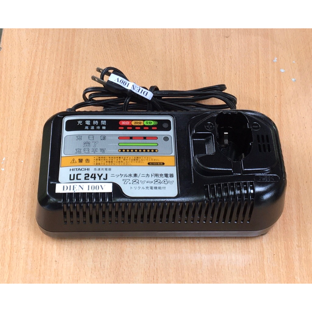 Sạc pin Hitachi 7,2V-24V: 9A. Sạc pin Niken.Điện 100v-120V. Sạc Hitachi UC 24YJ  hàng bãi