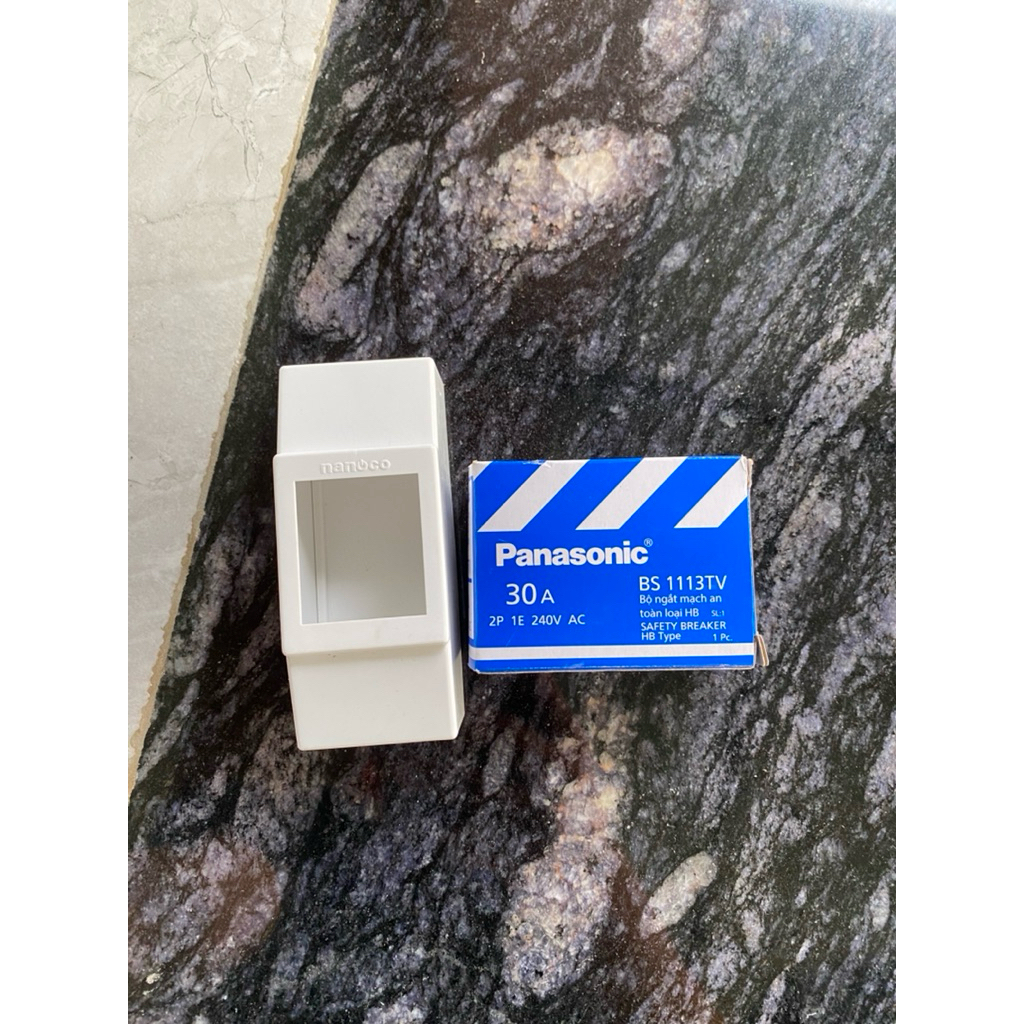 aptomat panasonic 30a
